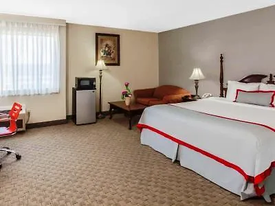 Ramada Plaza By Wyndham Garden Grove/anaheim South