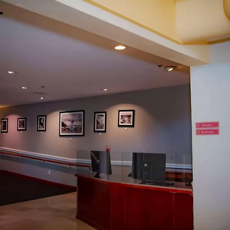 Hotel Ramada Plaza By Wyndham Garden Grove/anaheim South Garden Grove