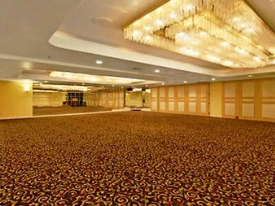 Ramada Plaza By Wyndham Garden Grove/anaheim South Hotel Garden Grove