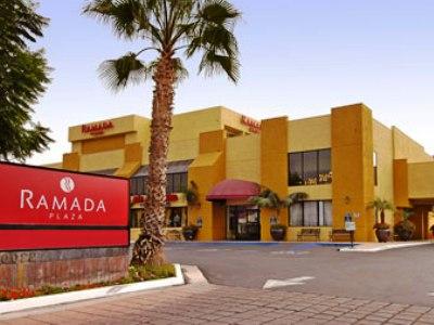 Ramada Plaza By Wyndham Garden Grove/anaheim South Garden Grove
