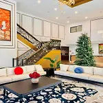 Ramada Plaza By Wyndham Garden Grove/Anaheim South