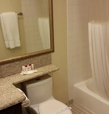 Ramada Plaza By Wyndham Garden Grove/anaheim South Garden Grove