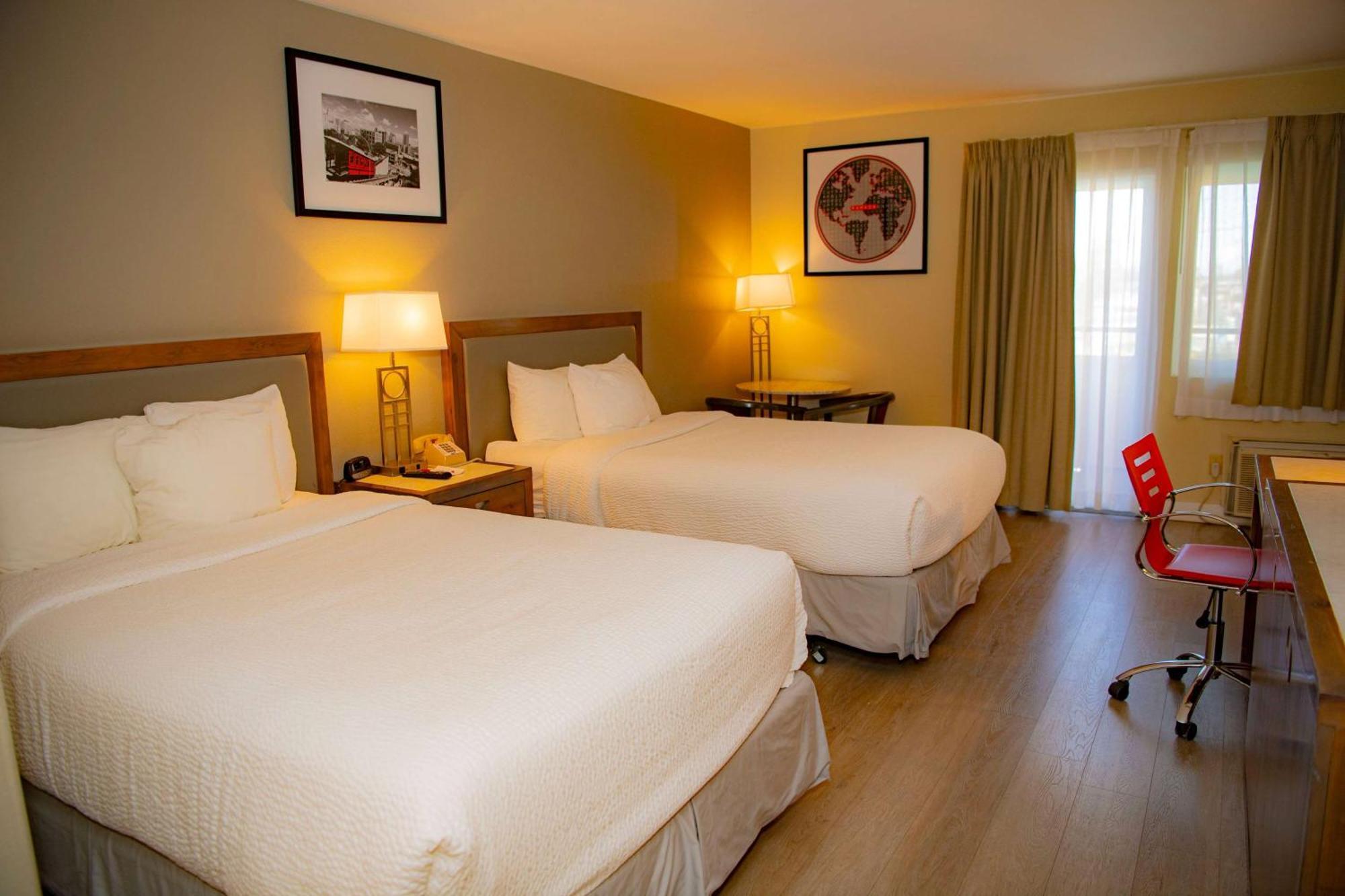 Ramada Plaza By Wyndham Garden Grove/anaheim South 3*
