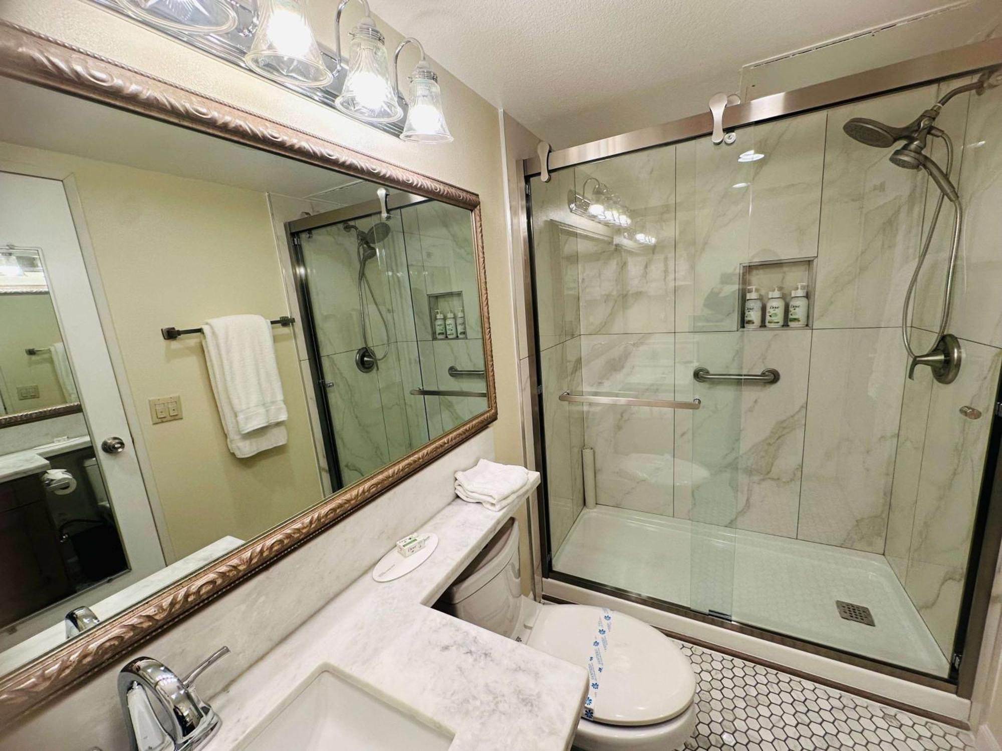 Hotel Ramada Plaza By Wyndham Garden Grove/anaheim South 3*