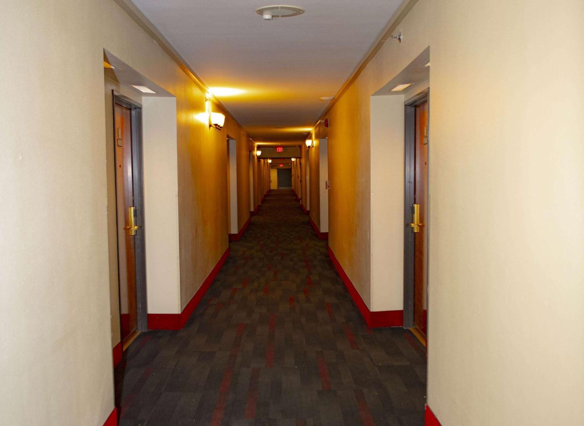 Ramada Plaza By Wyndham Garden Grove/anaheim South Hotel Garden Grove