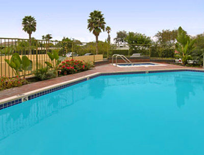 Ramada Plaza By Wyndham Garden Grove/anaheim South 3*